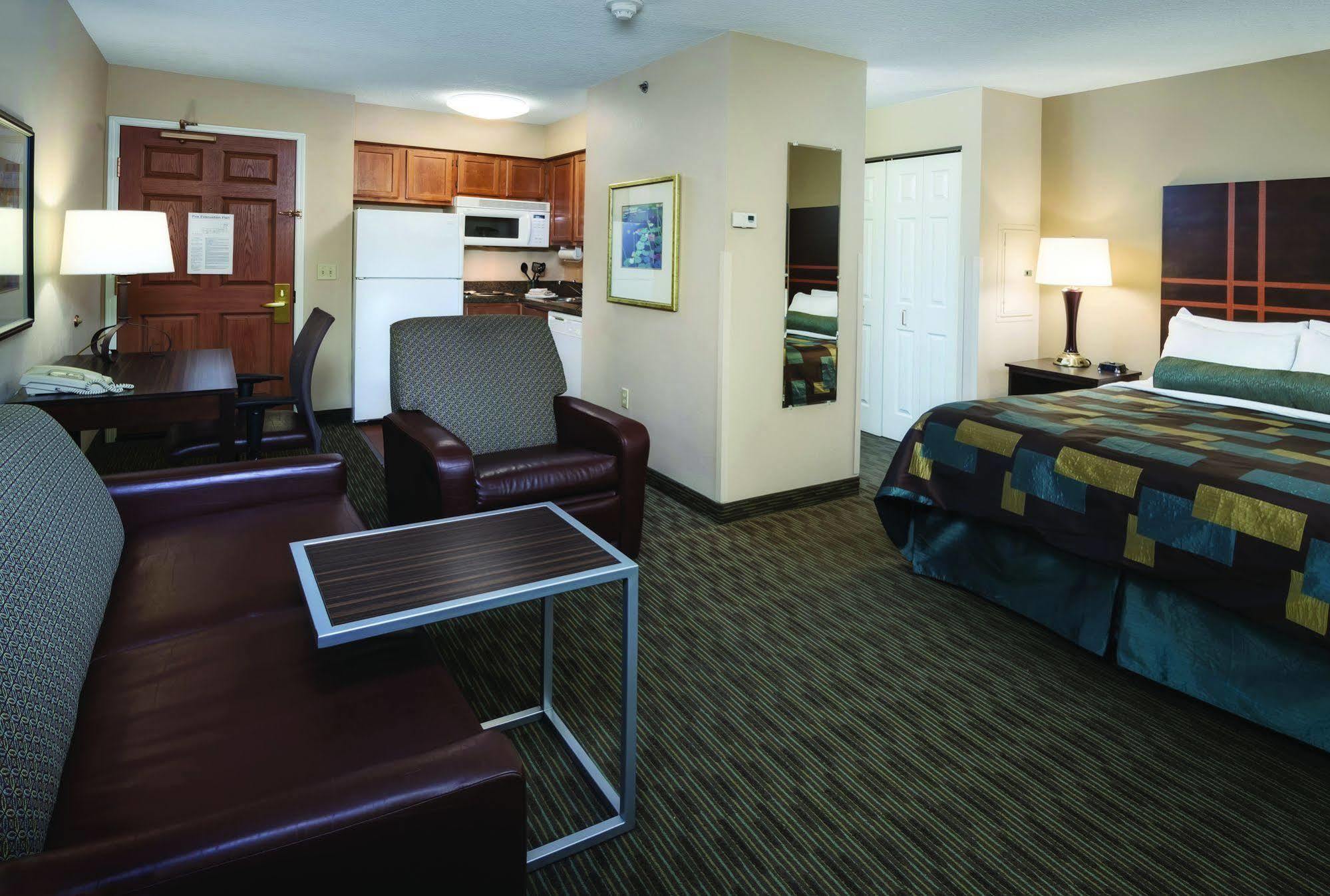 Aspen Suites - Рочестер Экстерьер фото